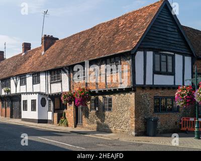 Barn Cottage, ein historisches Fachwerkgebäude, Henley on Thames, Oxfordshire, Großbritannien Stockfoto