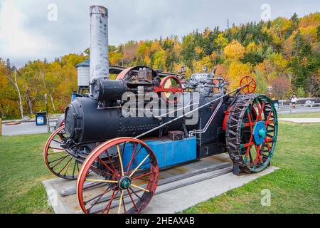 Vintage Dampf angetrieben Birdsall Engine Co Zugmaschine auf dem Display, Mount Washington Cog Railway Museum, Mount Washington, New Hampshire, USA Stockfoto