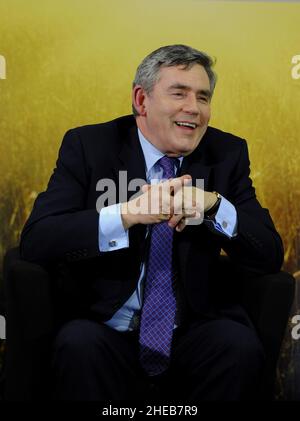 Gordon Brown besucht Southampton im April 2010, als er Premierminister war, um die Öffentlichkeit und Führungskräfte der Wirtschaft zu treffen, und hielt an der Solent University ein Q&A-Gespräch, in dem er Fragen von Wählern und der Presse stellte. Stockfoto