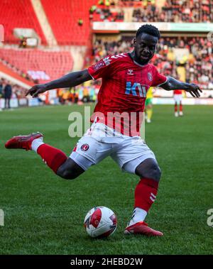 Charlton Athletic's Diallang Jaiyesimi in Aktion während des dritten Spiels des Emirates FA Cup im Londoner Valley. Bilddatum: Sonntag, 9. Januar 2022. Stockfoto