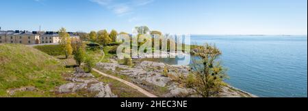 Frühling in der Seefestung Suomenlinna, Helsinki, Finnland Stockfoto