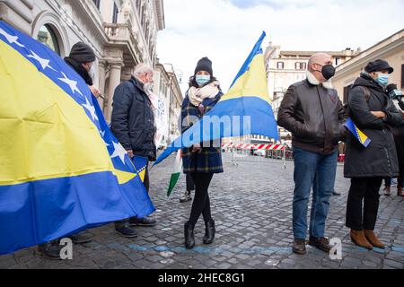 Rom, Italien. 10th Januar 2022. Sit-in organisiert von der bosnischen Gemeinschaft Rom für Frieden und Stabilität in Bosnien (Foto: © Matteo Nardone/Pacific Press via ZUMA Press Wire) Stockfoto