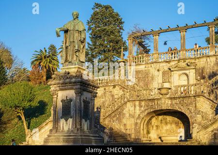 Spanien, Galizien, Santiago de Compostela, die Altstadt (UNESCO-Weltkulturerbe), Alameda-Park, Statue von Manuel Ventura Figueroa (1708-1783), Erzbischof von Compostela und Politiker zur Zeit von Carlos III Stockfoto