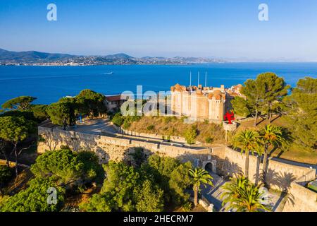 Frankreich, Var, Saint Tropez, Zitadelle von Saint Tropez und der Golf von Saint Tropez (Luftaufnahme) // Frankreich, Var (83), Saint-Tropez, Citadelle de Saint-Trope Stockfoto