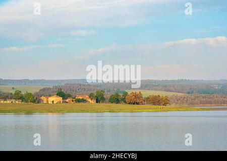 Frankreich, Lozere, Langogne, Etappe auf dem Stevenson Trail oder GR 70, Naussac See Stockfoto