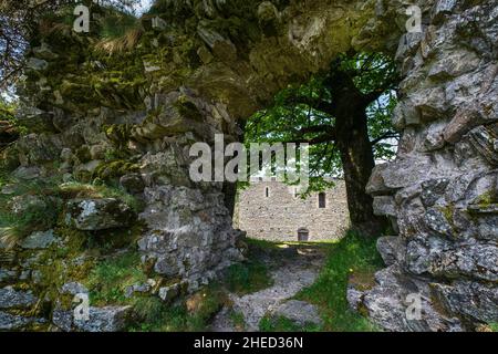 Frankreich, Lozere, Luc, Ruinen der Burg Luc auf dem Stevenson Trail oder GR 70 Stockfoto
