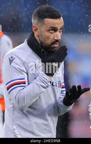 Napoli, Italien. 09th Januar 2022. Fabio Quagliarella von der UC Sampdoria reagiert beim Aufwärmen vor dem Fußballspiel der Serie A zwischen SSC Napoli und der UC Sampdoria im Diego Armando Maradona-Stadion in Napoli (Italien), 09th. Januar 2022. Foto CesarePurini/Insidefoto Kredit: Insidefoto srl/Alamy Live News Stockfoto