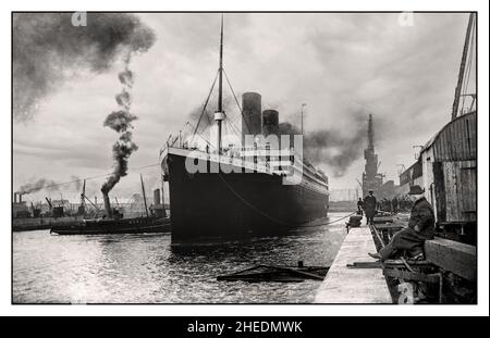 RMS Titanic an den Docks von Belfast für Seeversuche und Abfahrt nach Southampton Datum 2nd. April 1912 Stockfoto