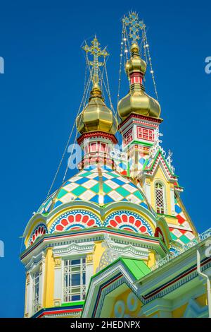 Himmelfahrtskathedrale (auch bekannt als Zenkov Cathedral) in Almaty Kasachstan Stockfoto