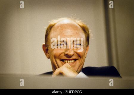 Parteichef Neil Kinnock auf der Parteikonferenz der Labour Party. Bild von DAVID BAGNALL Stockfoto