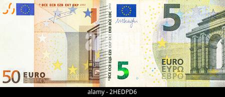 Euro-Banknoten (Foto mit fünf und fünfzig Stückelungen). Makroansicht von Papiergeld Stockfoto