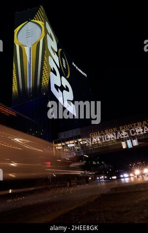 Indianapolis, Indiana, USA. 9th Januar 2022. Das JW Marriott ist Gastgeber des NCAA Football 2022 CFP National Championship-Spiels zwischen Georgia Bulldogs und Alabama im Lucas Oil Stadium in Indianapolis, Indiana. JP Waldron/Cal Sport Media/Alamy Live News Stockfoto