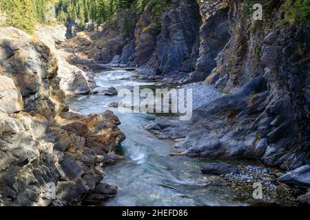 Sheep River Provincial Park ist ein Provinzpark in Alberta, Kanada, 23 Kilometer westlich von Turner Valley am Highway 546. Es ist Teil des Kan Stockfoto