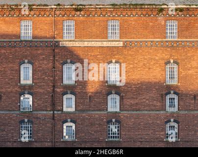 Verwelktes Industriewerk „Healings Flour Mill“ Tewkesbury, Gloucestershire, England Stockfoto