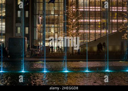 Tanz der Brunnen im Kulturzentrum der Stavros Niarchos Foundation, Athen, Griechenland Stockfoto