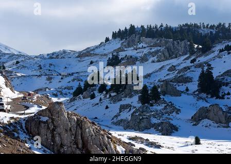 Der erste Schnee am Berg Parnassos, Griechenland Stockfoto