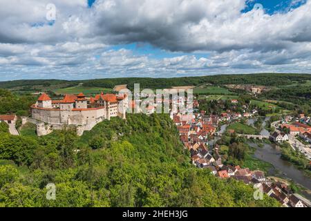 Harburg ist eine Stadt im Bezirk Donau-Ries in Schwaben. Es liegt im Wörnitzer Tal zwischen Nördlingen und Donauwörth. Stockfoto