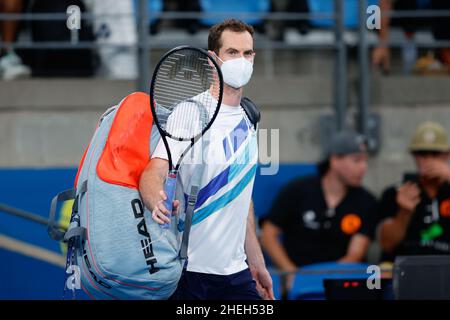 Sydney, Australien. 11th Januar 2022. Andy Murray aus Großbritannien kommt am 11. Januar 2022 beim ersten Spiel der Sydney Tennis Classic 2022 im Sydney Olympic Park Tennis Center, Sydney, Australien, auf den Platz. Foto von Peter Dovgan. Nur zur redaktionellen Verwendung, Lizenz für kommerzielle Nutzung erforderlich. Keine Verwendung bei Wetten, Spielen oder Veröffentlichungen einzelner Clubs/Vereine/Spieler. Kredit: UK Sports Pics Ltd/Alamy Live Nachrichten Stockfoto