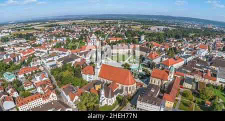 Altötting ist ein landesweit bekannter Wallfahrtsort in der Tourismusregion Inn-Salzach. Stockfoto