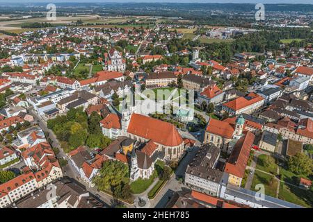 Altötting ist ein landesweit bekannter Wallfahrtsort in der Tourismusregion Inn-Salzach. Stockfoto