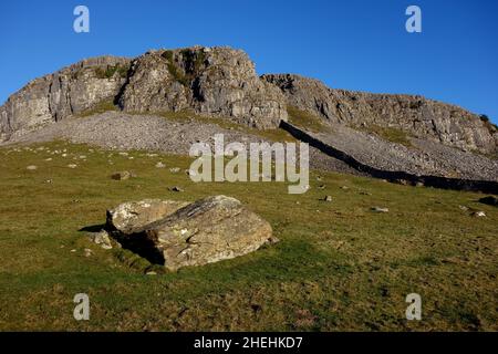 Robin Proctor Scar (Limestone Cliff) Norber in der Nähe von Clapham/Austwick im Yorkshire Dales National Park, England, Großbritannien Stockfoto