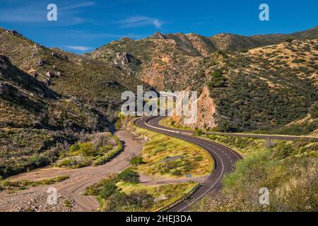 Mazatzal Mountains, State Highway 87 in Cottonwood Basin, in der Nähe von Jakes Corner, Tonto National Forest, Arizona, USA Stockfoto