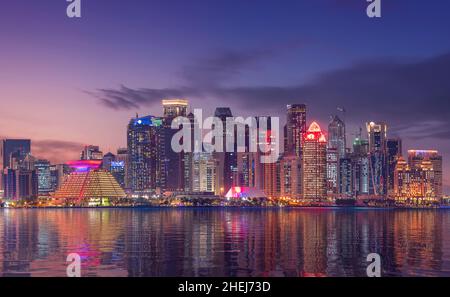 Neuer Winkel der Skyline von Doha vom Box Park Stockfoto