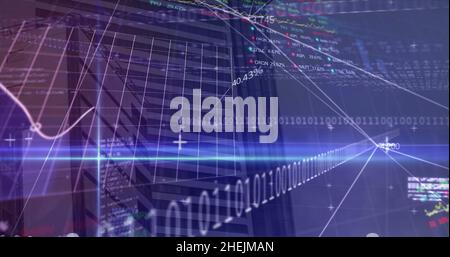 Bild von Statistiken, binärer Codierung und Finanzdatenverarbeitung über Grid Stockfoto