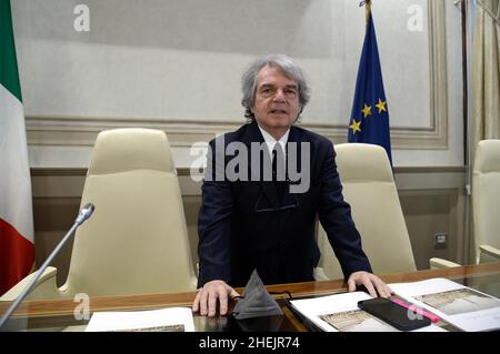 Italien, Rom, 10. Januar 2022: Renato Brunetta, italienischer Minister für öffentliche Verwaltung, stellt das Projekt „Reform der öffentlichen Verwaltung“ vor Stockfoto