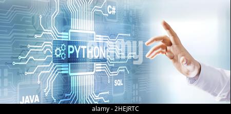 Python-Programmiersprache auf hoher Ebene. Anwendungs- und Webentwicklungskonzept auf virtuellem Bildschirm. Stockfoto