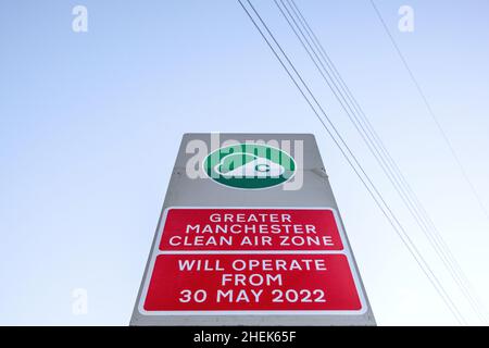 Greater Manchester Clean Air Zone. Bury New Road, Manchester 2022. Stockfoto