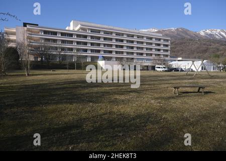 Eine allgemeine Ansicht des CRO-Krankenhauses, in dem der Präsident des Europäischen Parlaments, David Sassoli, am 11. Januar 2021 in Aviano, Italien, starb. Stockfoto