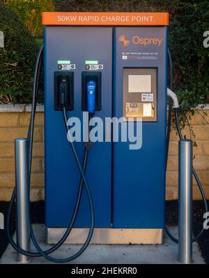 Osprey Lading 50kw Schnellladestelle für Elektrofahrzeuge. Teil des Shell-Rechenetzwerks. Stockfoto