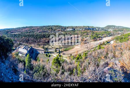 Antenne von Senanque Abtei in der Provence, Frankreich Stockfoto
