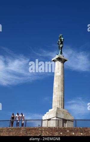 BELGRAD, SERBIEN - 9. SEPTEMBER: Victor-Denkmal (Pobednik) auf der Festung Kalemegdan in Belgrad am 9. September 2012 in Belgrad, Serbien. Belgrad ist die größte Stadt Südosteuropas. Stockfoto