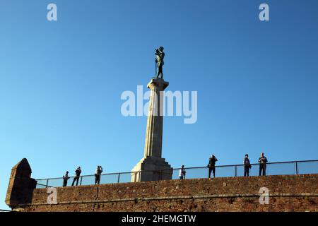 BELGRAD, SERBIEN - 9. SEPTEMBER: Victor-Denkmal (Pobednik) auf der Festung Kalemegdan in Belgrad am 9. September 2012 in Belgrad, Serbien. Belgrad ist die größte Stadt Südosteuropas. Stockfoto