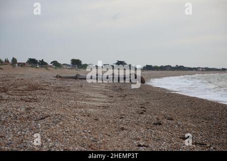 Wasserleitung am Alldwick Strand. Stockfoto