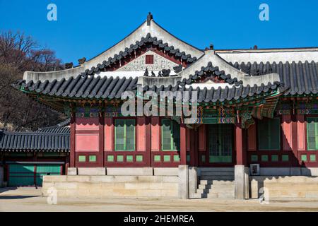 Huijeongdang Hall im Changdeokgung Palast im Winter in Seoul, Südkorea. Stockfoto