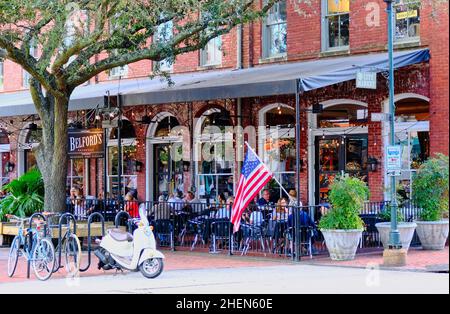 Amerikanische Flagge auf Belfords Patio in Savannah Stockfoto