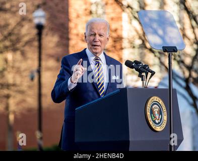 Atlanta, Georgia, USA. 11th Januar 2022. Präsident JOE BIDEN spricht über die Stimmrechte im Atlanta University Center Consortium auf dem Gelände der Clark Atlanta University und des Morehouse College der HBCU. (Foto: © Brian Cahn/ZUMA Press Wire) Stockfoto