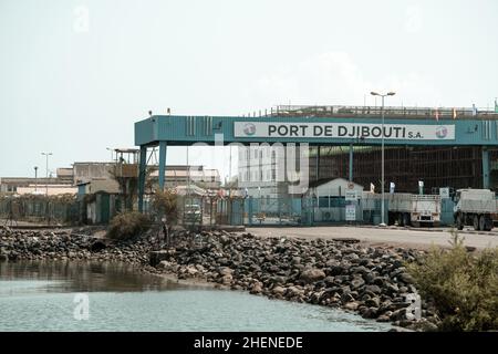 Dschibuti, Dschibuti - 21. Mai 2021: Tor zum Hafen von Dschibuti. Redaktionelle Aufnahme in Dschibuti. Stockfoto