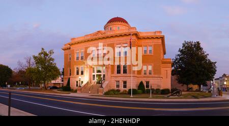 Williamsport, Indiana, USA - 23 2021. August: Das Warren County Courthouse Stockfoto