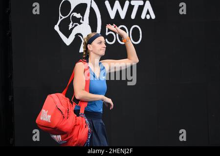 Sydney, Australien, 12. Januar 2022. Petra Kvitova aus der Tschechischen Republik tritt vor dem Sydney Classic Tennis Spiel zwischen Petra Kvitova aus der Tschechischen Republik und Ons Jabeur aus Tunesien am 12. Januar 2022 in der Ken Rosewall Arena in Sydney, Australien, auf den Platz. Quelle: Steven Markham/Speed Media/Alamy Live News Stockfoto