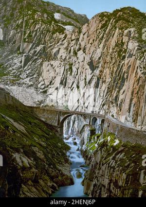 Teufelsebrücke 'Devil's Bridge', Andermatt, Uri, Schweiz. Stockfoto