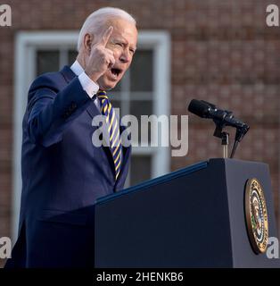 Atlanta, Georgia, USA. 11th Januar 2022. Präsident JOE BIDEN spricht über die Stimmrechte im Atlanta University Center Consortium auf dem Gelände der Clark Atlanta University und des Morehouse College der HBCU. (Bild: © Brian Cahn/ZUMA Press Wire) Stockfoto