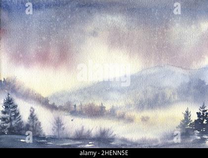 Landschaft mit nebligen Winterwäldern und Bergen. Aquarelldarstellung. Orientalische Malerei Stockfoto