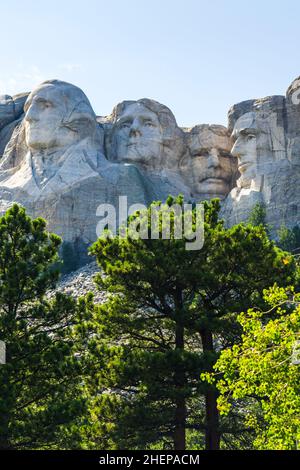 Nationales Denkmal am Mount Rushmore an sonnigen Tagen. Stockfoto