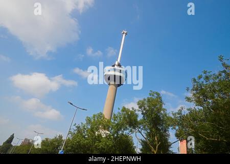 Der Euromast Tower im Stadtzentrum von Rotterdam Stockfoto