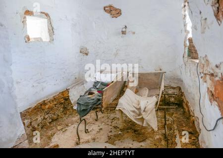 Interieur eines alten Trulli von Alberobello, Italien Stockfoto