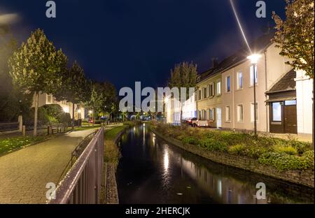 Nachtansicht des Friedrichstalers in Detmold, Deutschland Stockfoto